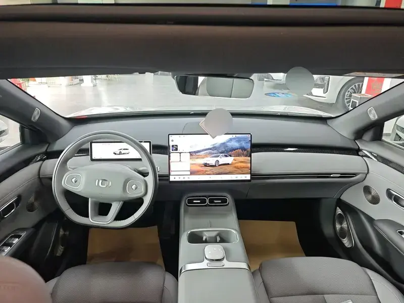 2026 Changan Qiyuan A06 с пробегом 7 700 км