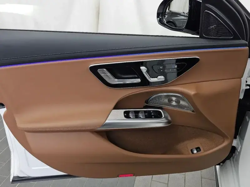 2025 Mercedes-Benz E-Класс с пробегом 21 586 км