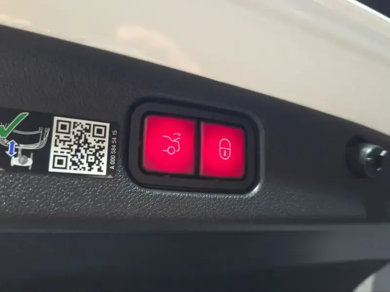2026 Mercedes-Benz E-Класс с пробегом 5 653 км