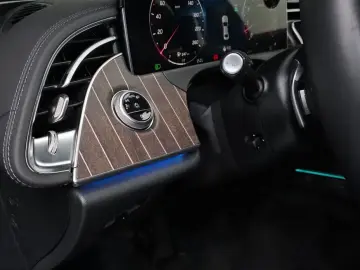 2025 Mercedes-Benz E-Класс с пробегом 14 663 км