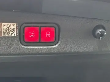 2025 Mercedes-Benz E-Класс с пробегом 14 663 км