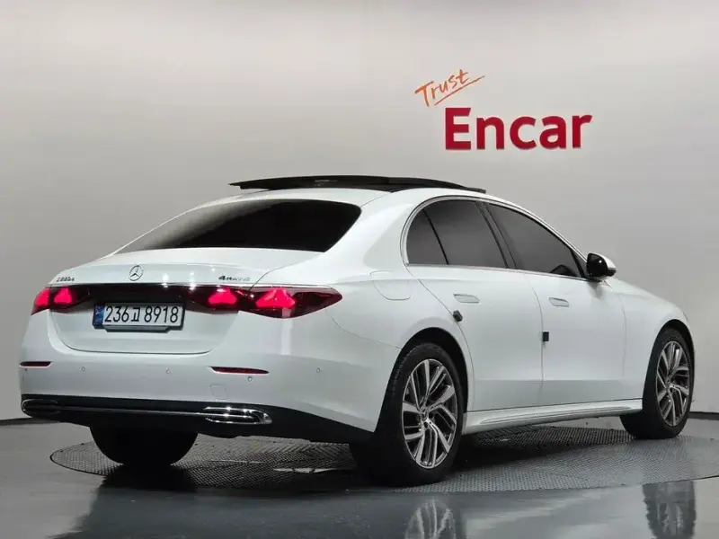 2024 Mercedes-Benz E-Класс с пробегом 17 728 км