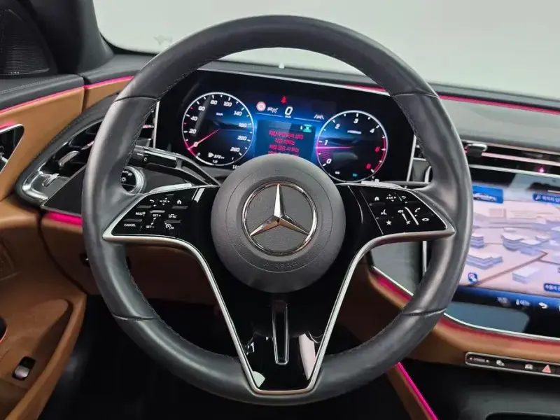 2024 Mercedes-Benz E-Класс с пробегом 17 728 км