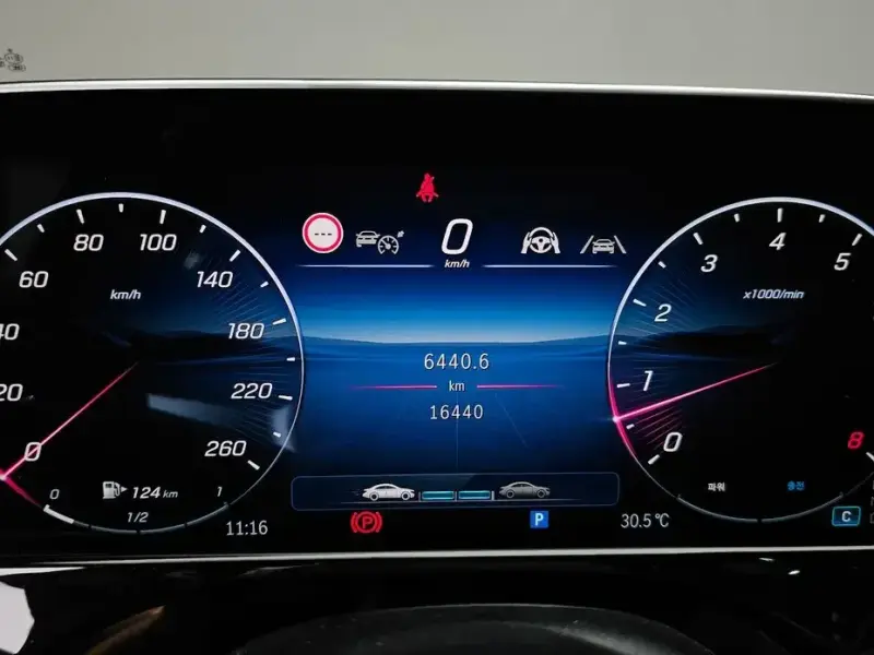 2025 Mercedes-Benz E-Класс с пробегом 16 440 км