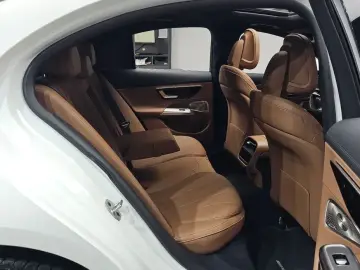 2025 Mercedes-Benz E-Класс с пробегом 16 440 км