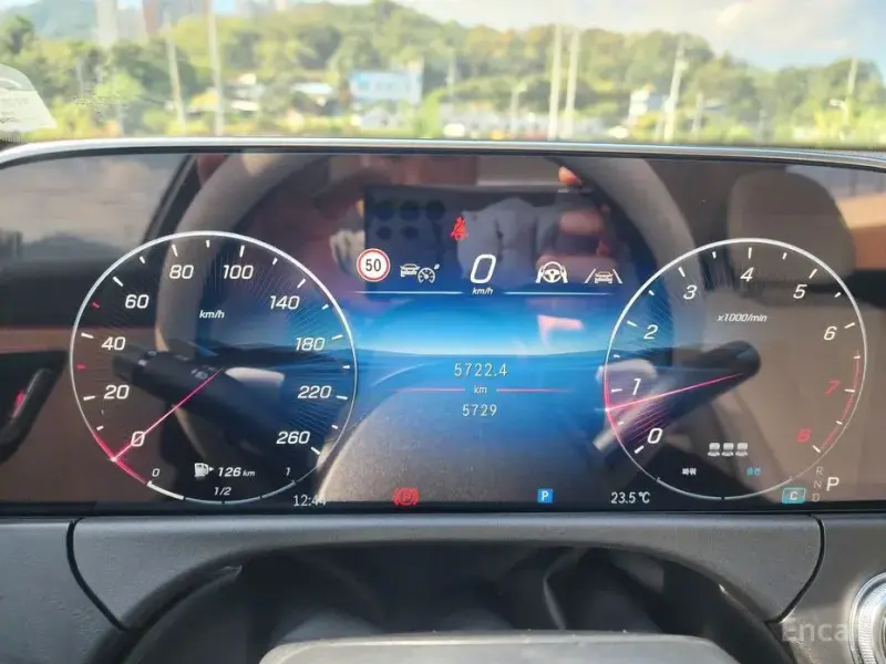 2025 Mercedes-Benz E-Класс с пробегом 5 700 км