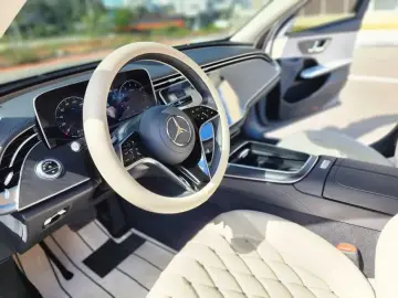 2025 Mercedes-Benz E-Класс с пробегом 5 700 км