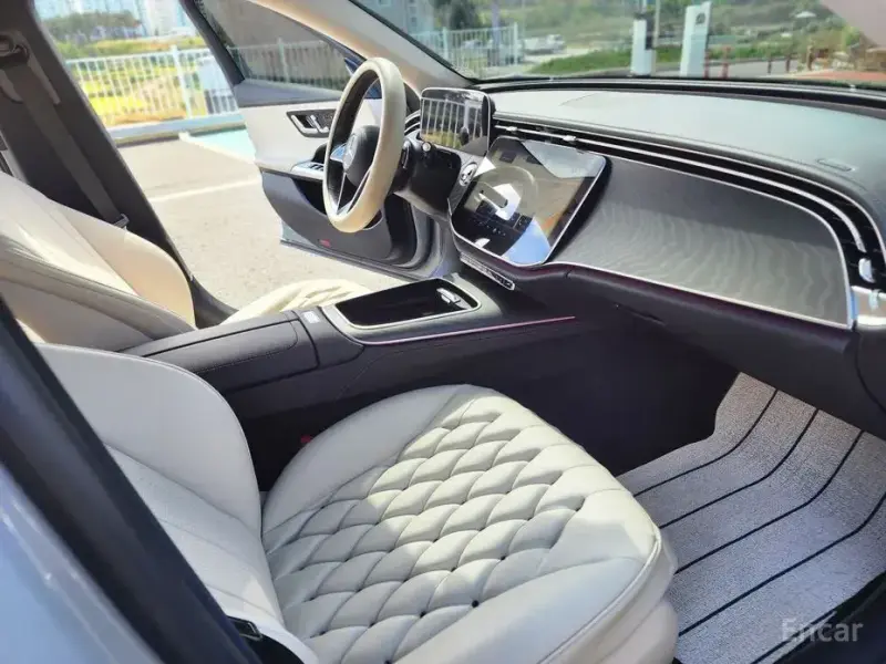 2025 Mercedes-Benz E-Класс с пробегом 5 700 км