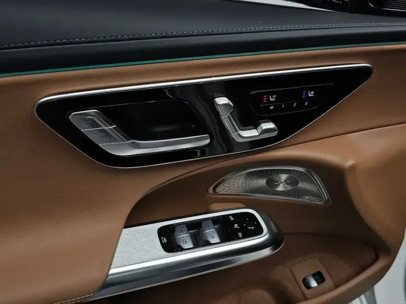 2025 Mercedes-Benz E-Класс с пробегом 16 440 км