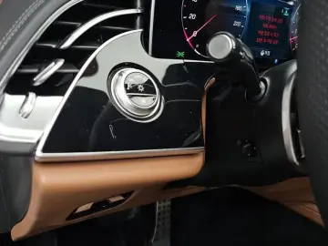 2025 Mercedes-Benz E-Класс с пробегом 16 440 км