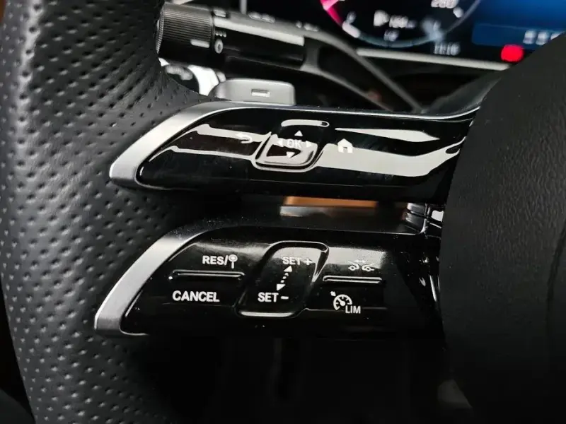 2025 Mercedes-Benz E-Класс с пробегом 16 440 км