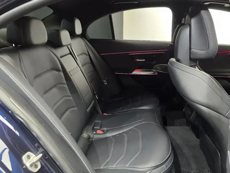 2024 Mercedes-Benz E-Класс с пробегом 33 656 км