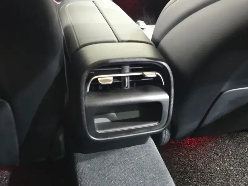 2024 Mercedes-Benz E-Класс с пробегом 33 656 км