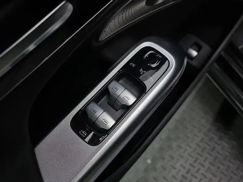 2024 Mercedes-Benz E-Класс с пробегом 30 388 км