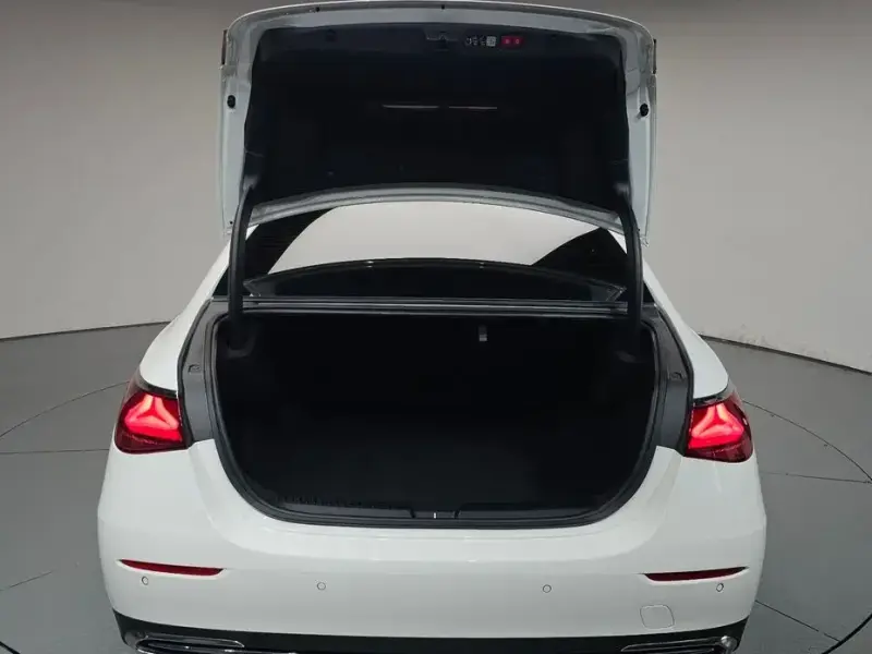 2024 Mercedes-Benz E-Класс с пробегом 30 760 км