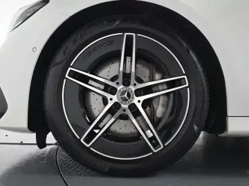 2025 Mercedes-Benz E-Класс с пробегом 17 316 км