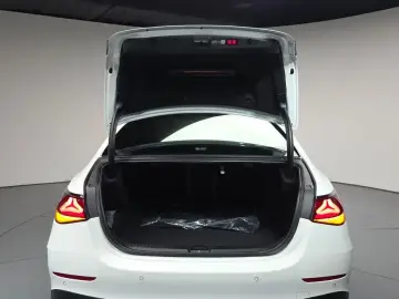 2025 Mercedes-Benz E-Класс с пробегом 17 316 км