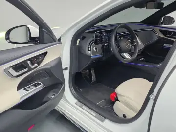2025 Mercedes-Benz E-Класс с пробегом 9 854 км