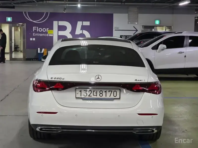 2024 Mercedes-Benz E-Класс с пробегом 18 014 км