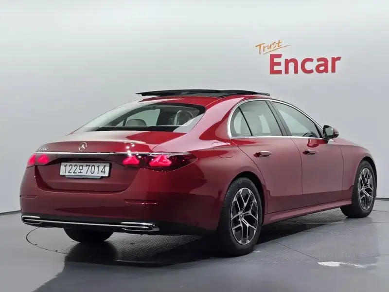 2025 Mercedes-Benz E-Класс с пробегом 2 537 км