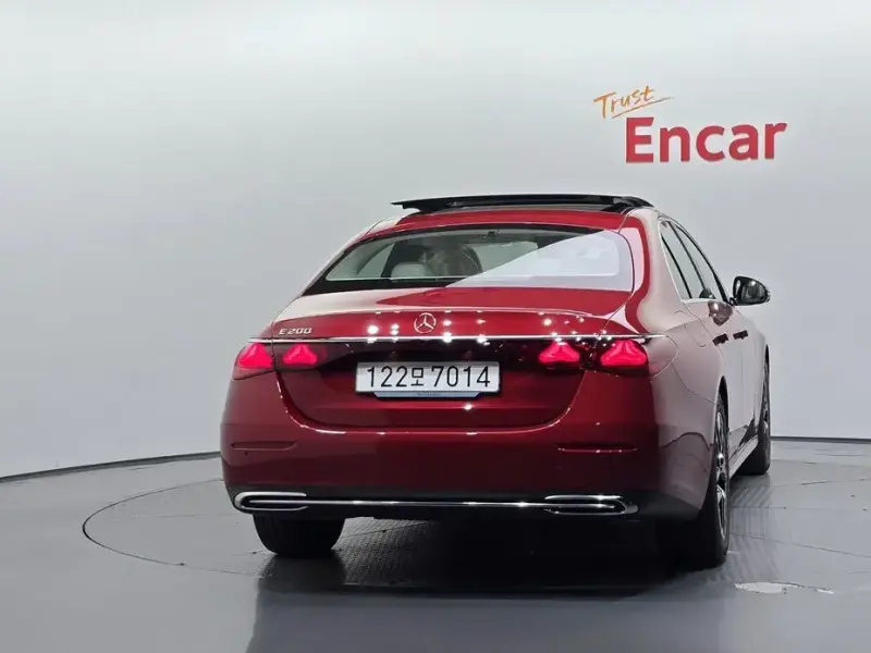 2025 Mercedes-Benz E-Класс с пробегом 2 537 км