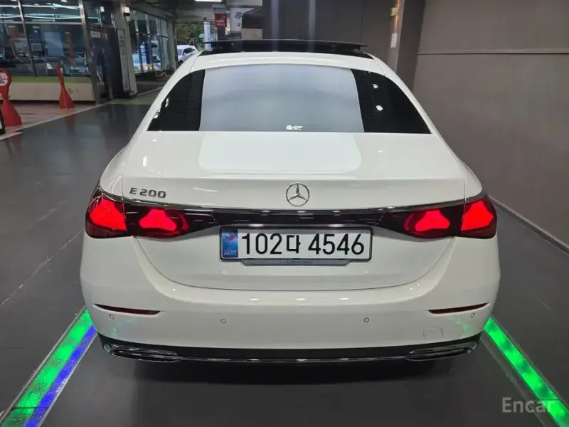 2025 Mercedes-Benz E-Класс с пробегом 4 577 км