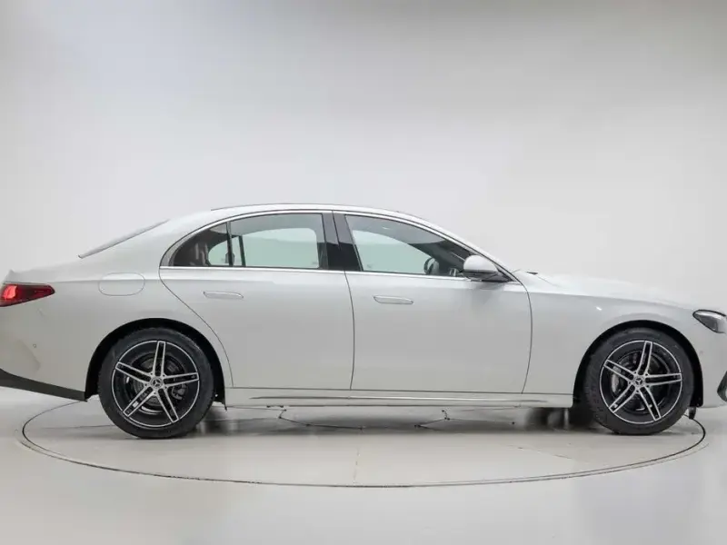 2025 Mercedes-Benz E-Класс с пробегом 1 959 км