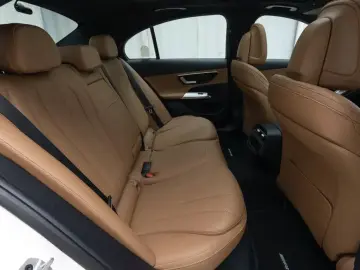 2025 Mercedes-Benz E-Класс с пробегом 1 959 км