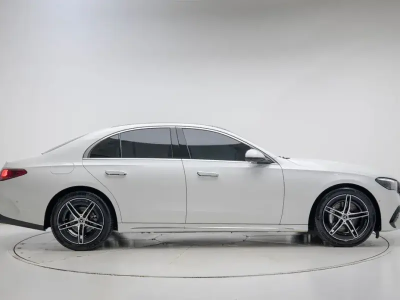 2026 Mercedes-Benz E-Класс с пробегом 3 870 км