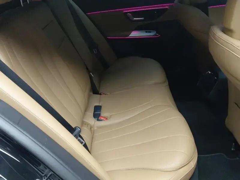2025 Mercedes-Benz E-Класс с пробегом 20 755 км