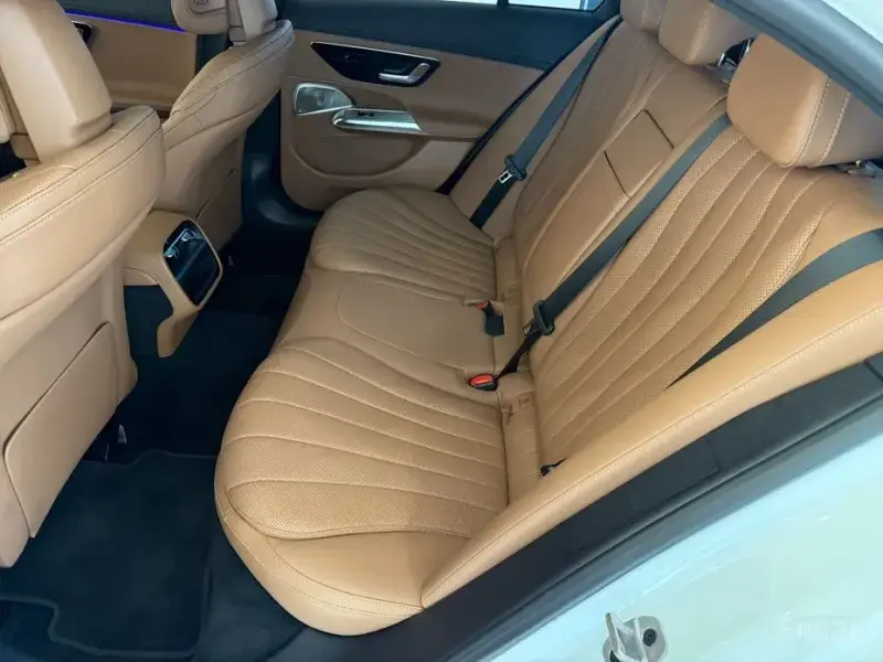 2026 Mercedes-Benz E-Класс с пробегом 4 207 км