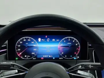 2025 Mercedes-Benz E-Класс с пробегом 10 253 км