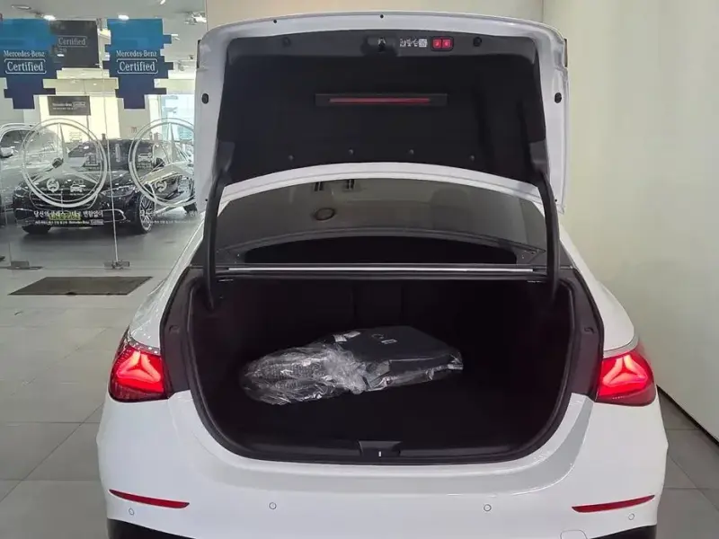2026 Mercedes-Benz E-Класс с пробегом 7 386 км