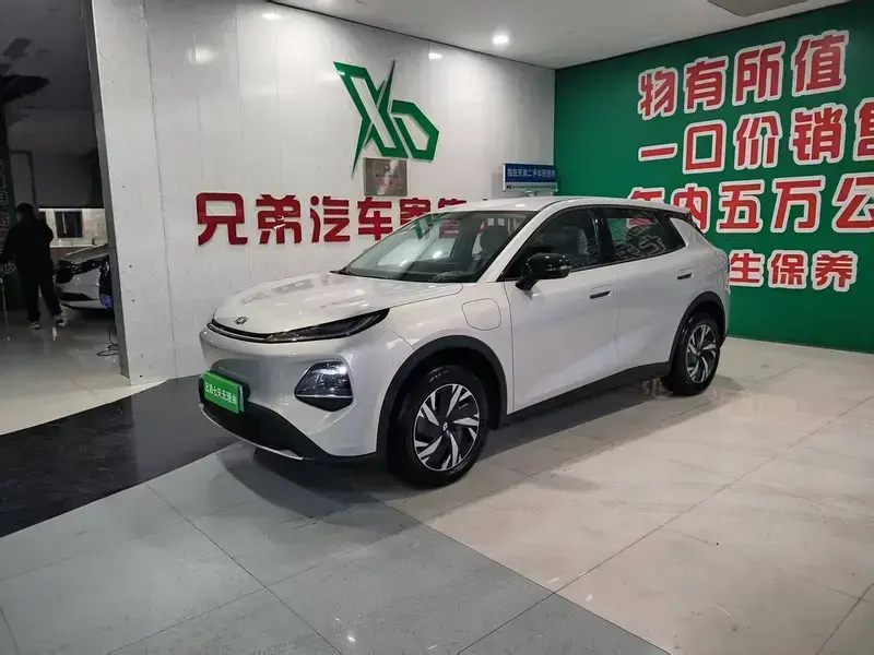 2026 Changan Qiyuan Q05 с пробегом 800 км