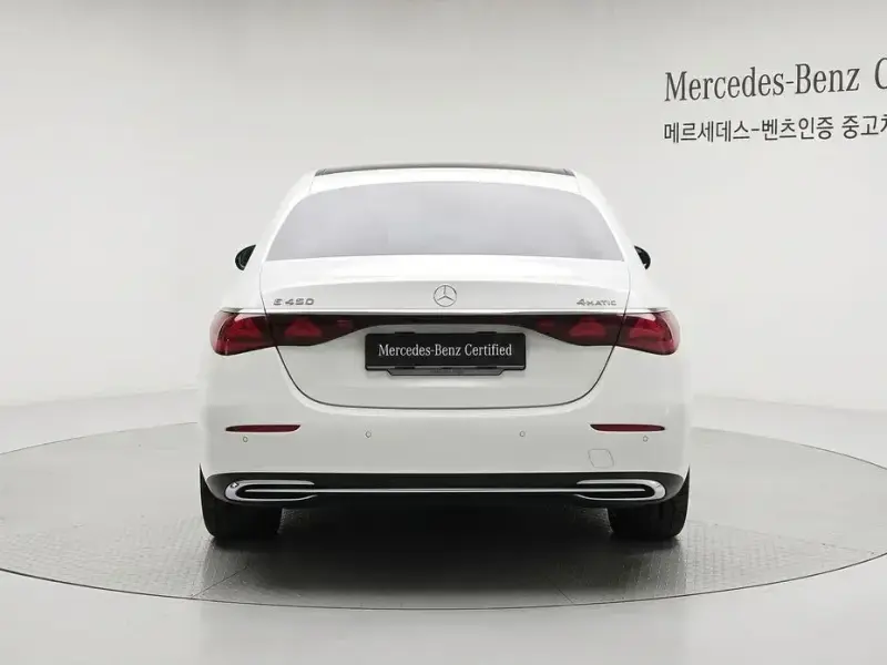 2026 Mercedes-Benz E-Класс с пробегом 4 621 км