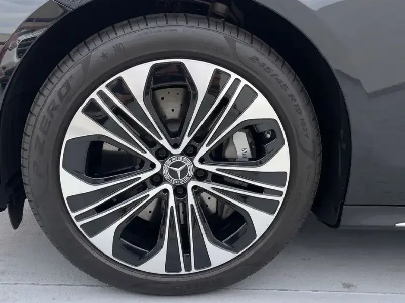 2026 Mercedes-Benz E-Класс с пробегом 2 307 км