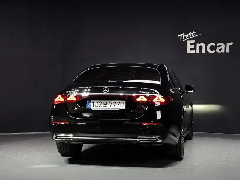 2024 Mercedes-Benz E-Класс с пробегом 24 673 км