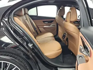 2024 Mercedes-Benz E-Класс с пробегом 24 673 км
