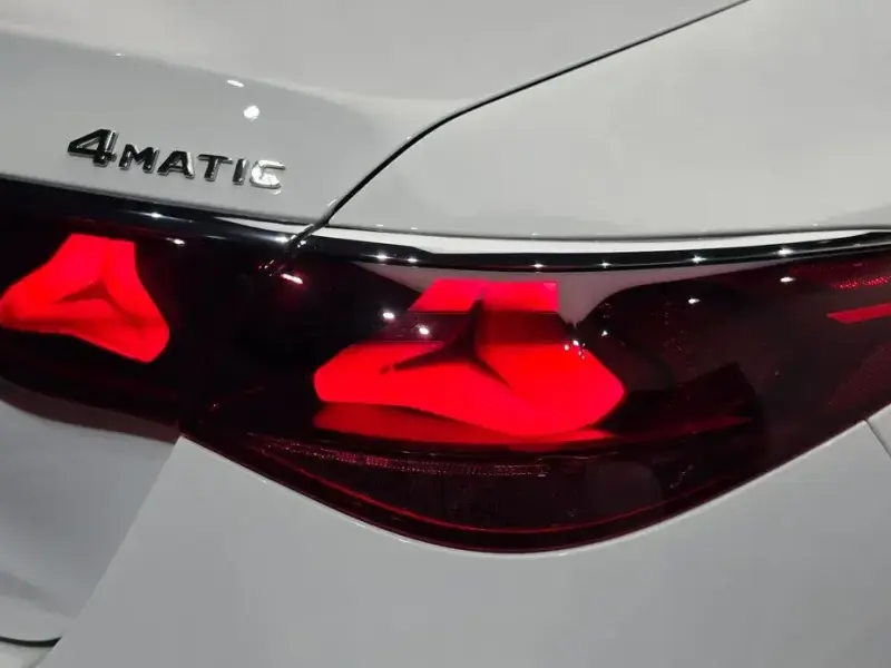 2024 Mercedes-Benz E-Класс с пробегом 33 992 км