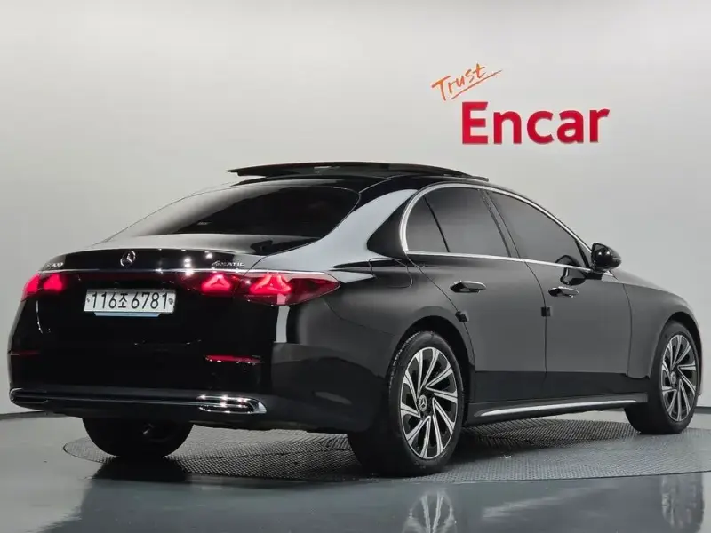 2024 Mercedes-Benz E-Класс с пробегом 37 904 км