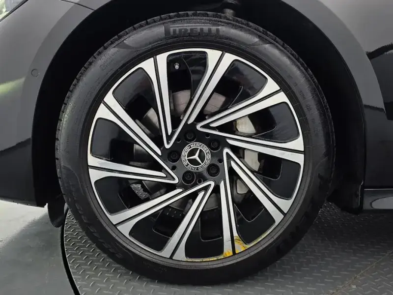 2024 Mercedes-Benz E-Класс с пробегом 37 904 км