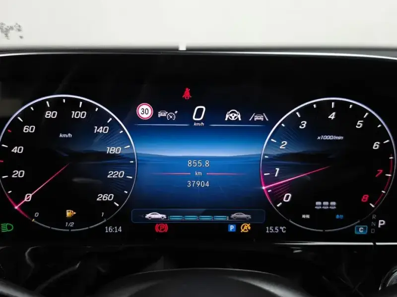 2024 Mercedes-Benz E-Класс с пробегом 37 904 км