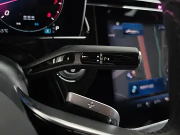 2024 Mercedes-Benz E-Класс с пробегом 37 904 км