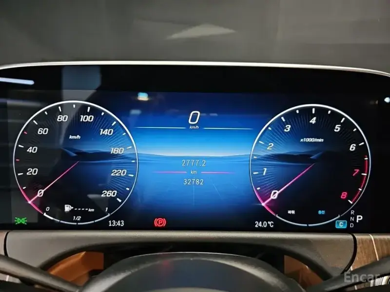 2025 Mercedes-Benz E-Класс с пробегом 32 782 км
