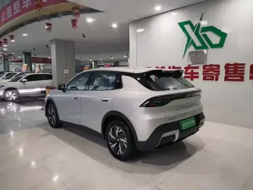 2026 Changan Qiyuan Q05 с пробегом 800 км