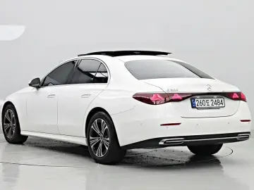 2024 Mercedes-Benz E-Класс с пробегом 25 060 км