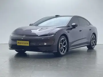 2026 Changan Qiyuan A06 с пробегом 8 500 км