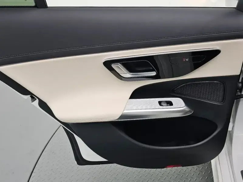 2025 Mercedes-Benz E-Класс с пробегом 6 569 км