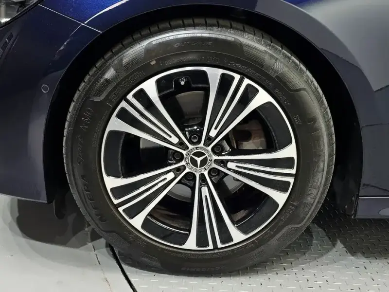 2024 Mercedes-Benz E-Класс с пробегом 23 924 км