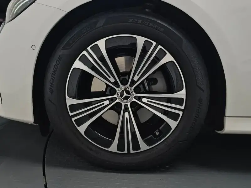 2025 Mercedes-Benz E-Класс с пробегом 9 198 км